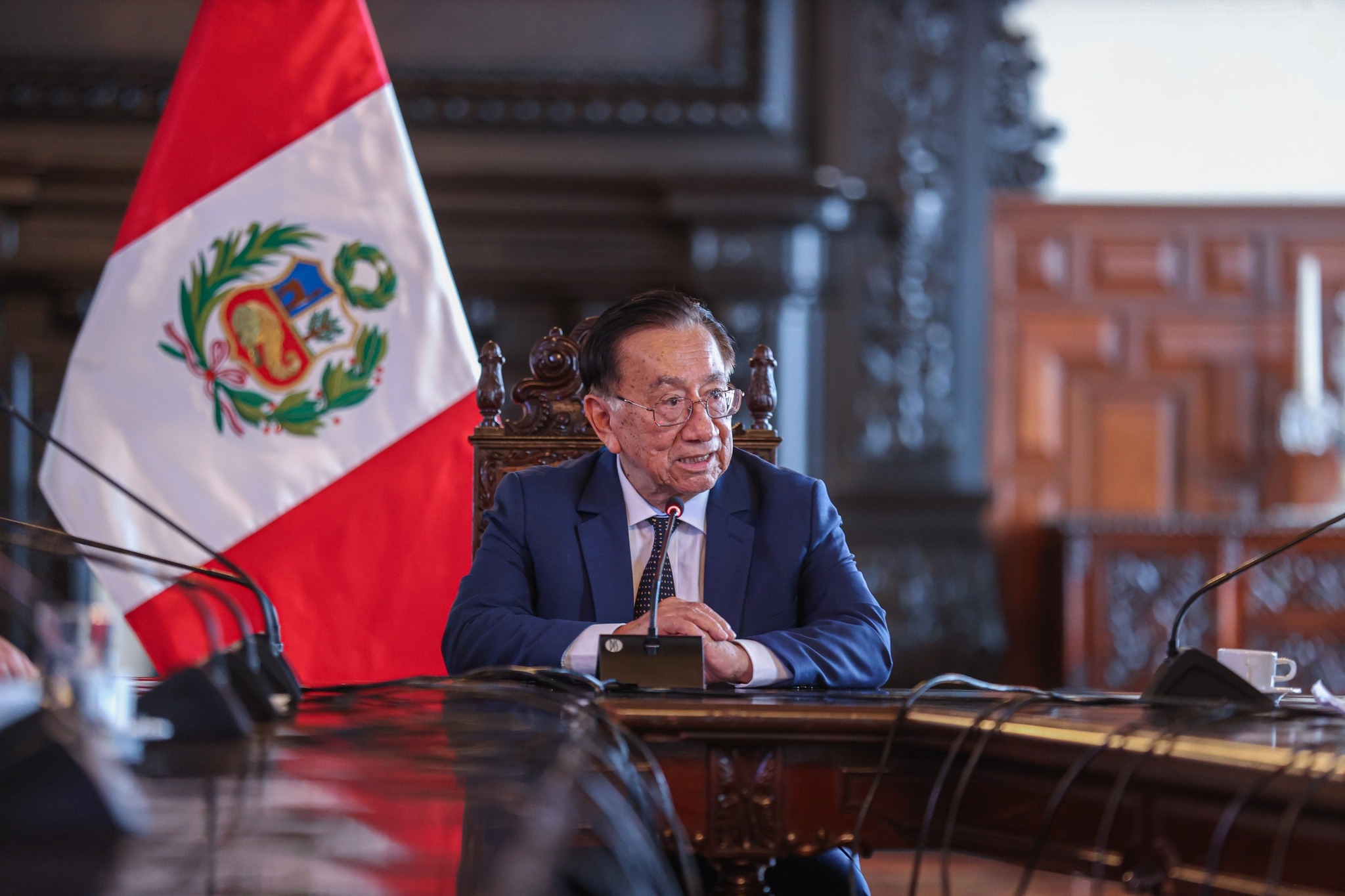 Cuestionan liderazgo y oportunismo de Balcázar